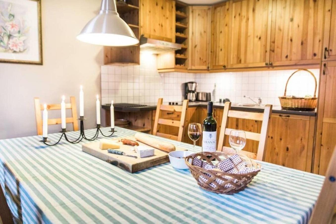 House Maharac With 3 Apartments Till 18 Persons Kamno Kültér fotó